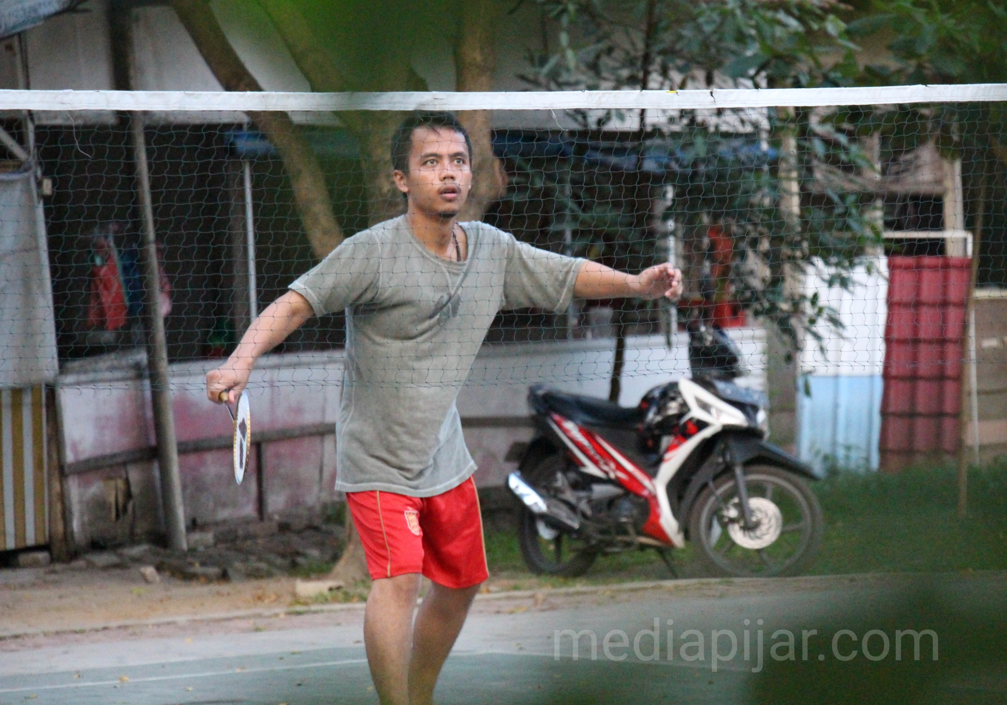 Bulu Tangkis, salah satu olahraga raket untuk melatih kecepatan tangan dan tubuh. (Fotografer: Ade Khairani)