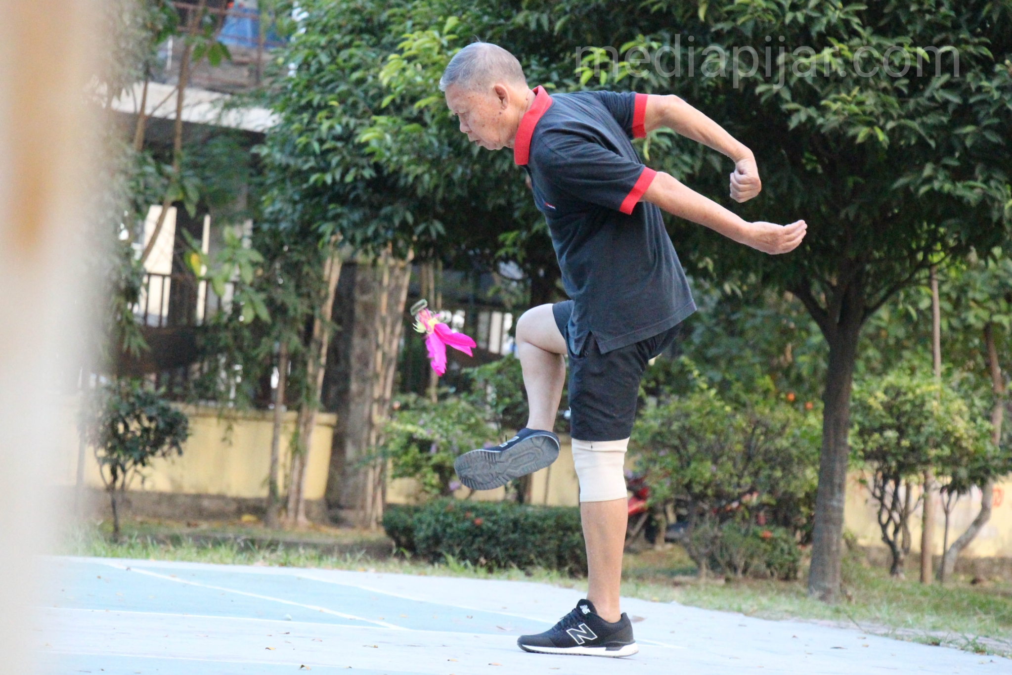 "Kita tidak berhenti berolahraga karena menjadi renta, kita menjadi renta karena berhenti berolahraga" -Kenneth Cooper. (Fotografer: Ade Khairani)  